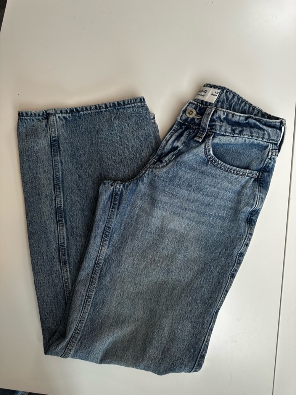 Hollister Low-Rise Baggy Light Blue Denim Jeans